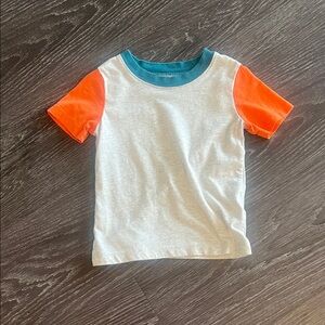 Carter’s color block T shirt